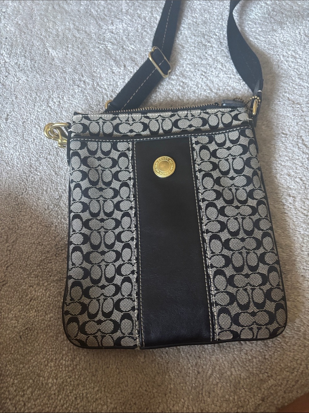 Coach Signature Crossbody Messenger in Black and Chalk